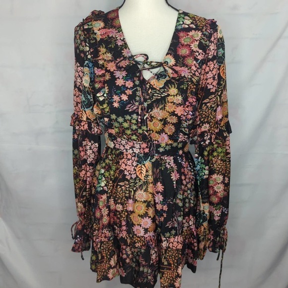 Ted Baker Hendria Ruffle-Trim Mini Dress‎ - Picture 2 of 14